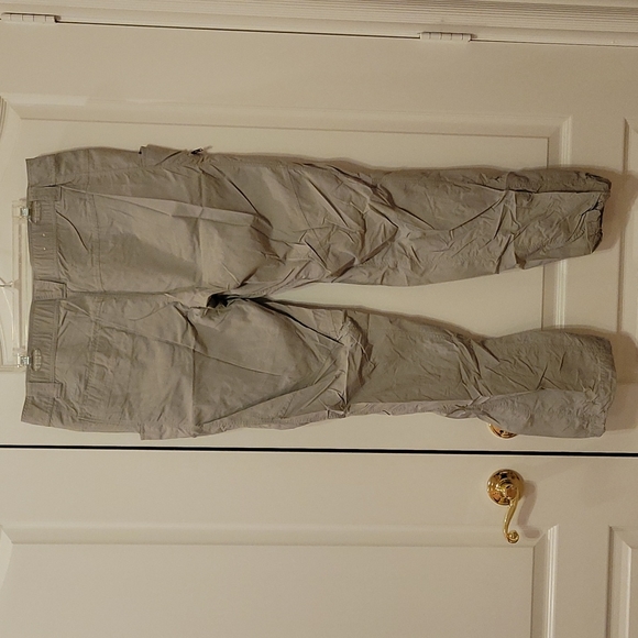 Like New Columbia Insect Blocker Tan Flint Gray Cargo Pants - Picture 7 of 10